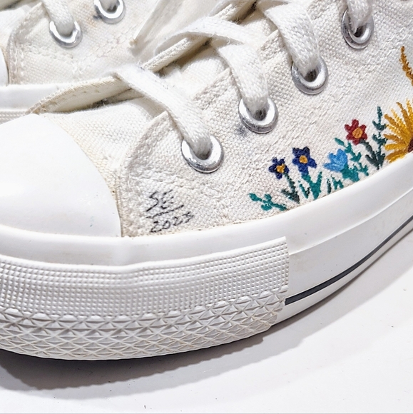 Sincerely Jules Vince White Sneakers Women 7½M US Floral Painted Custom Lace Up - Picture 6 of 14
